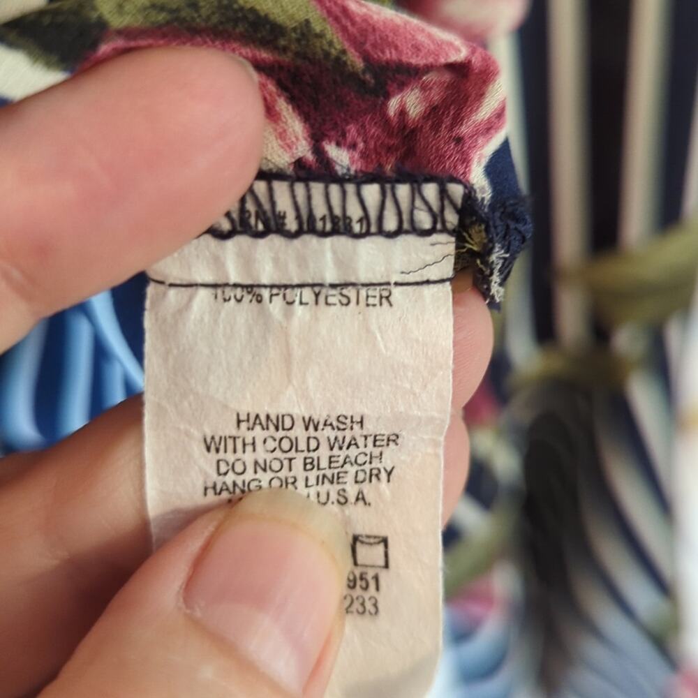 EUC Charlotte Russe Wrap Top, S - Picture 4 of 5